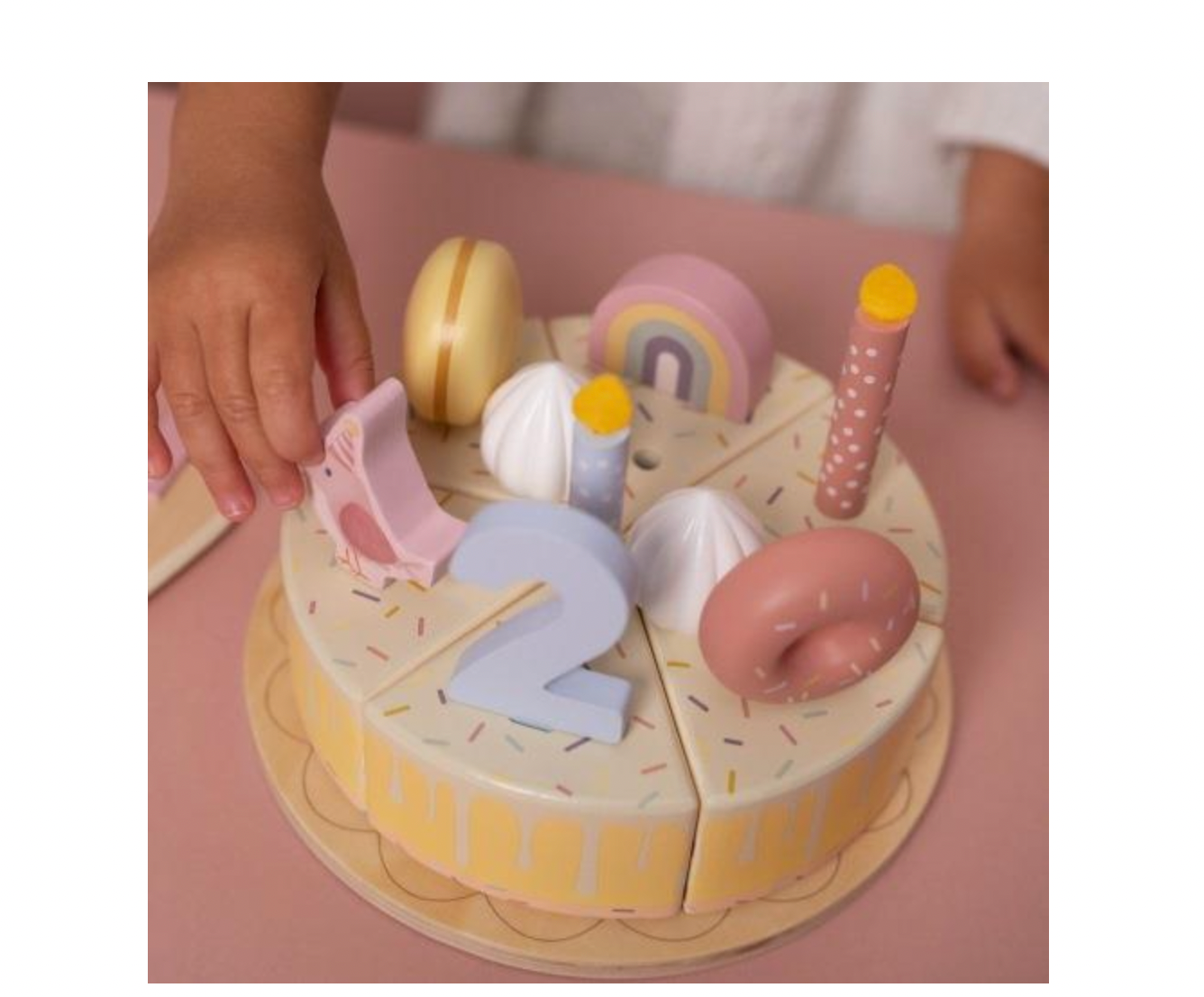Wooden Birthday Cake with Age 1 to Age 5 Numbers